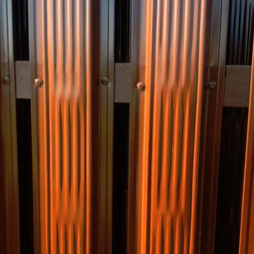 Фото 4 Штакетник Плетенка 8017-8017 Шоколад в шахматном заполнении