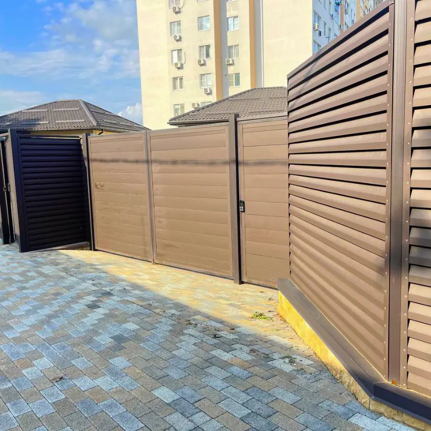 Фото 5 забор Реснички 8019 МАТТЕ Темный Шоколад матовый