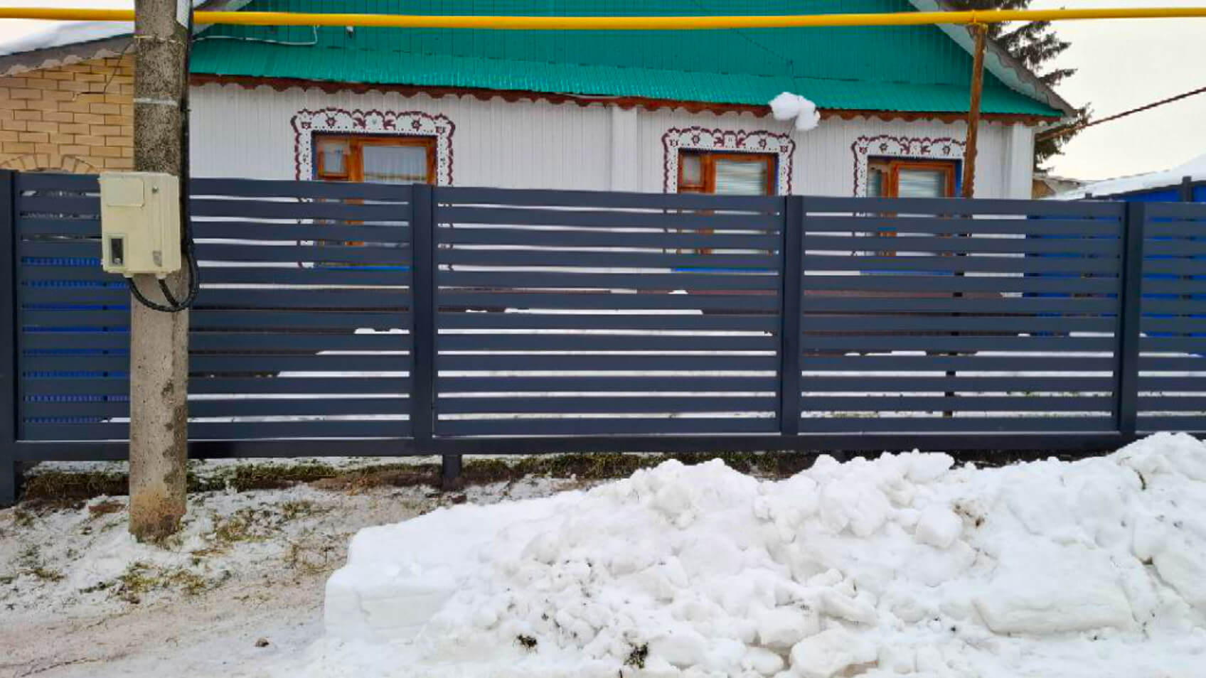 Фото 4 Забор ранчо Металлопланкен RAL7024 МАТТЕ Серый Графит матовый