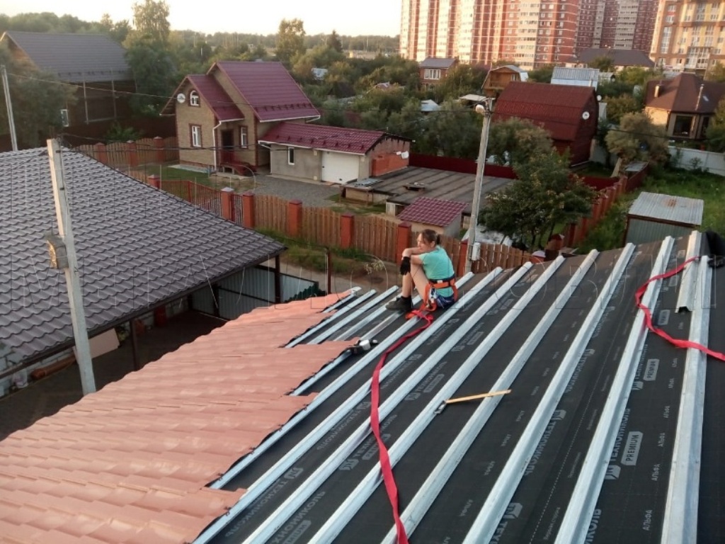 Металлочерепица Геркулес 8004 терракотовый Стальной Бархат от Центра Металлокровли в Воронеже