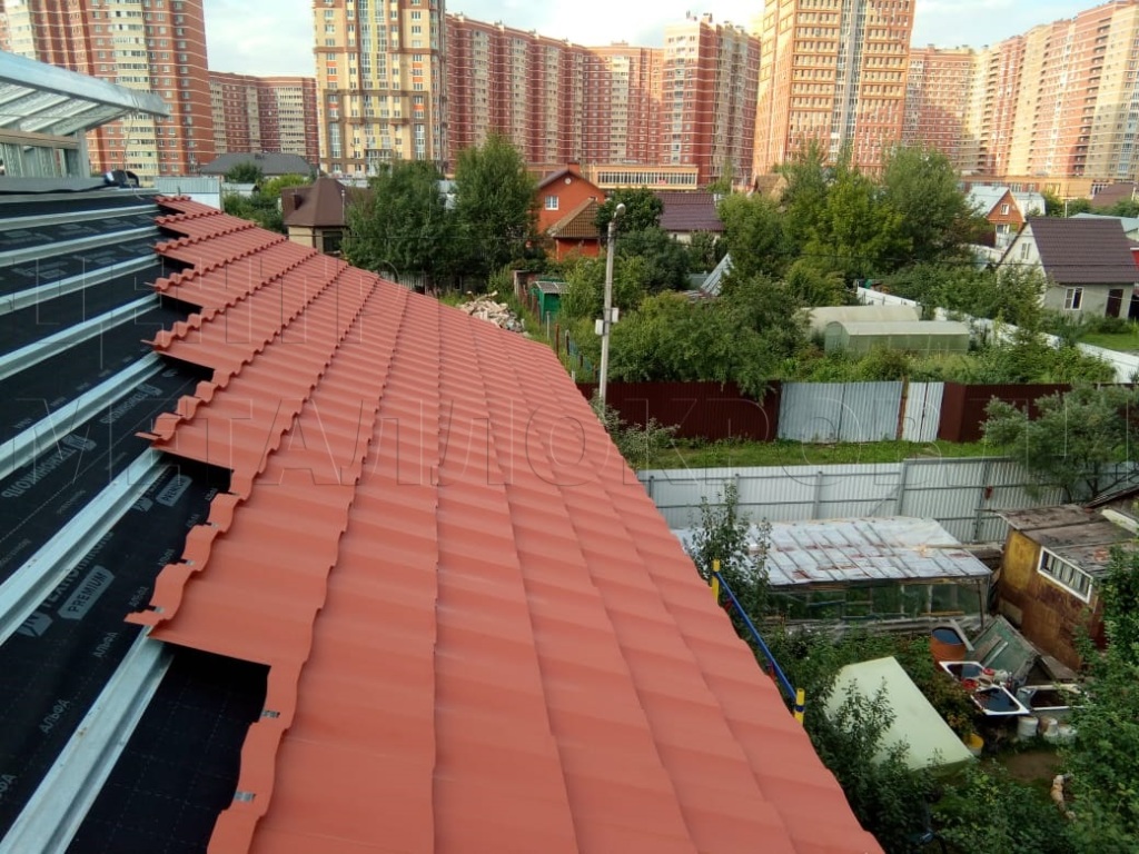 Металлочерепица Геркулес 8004 терракотовый Стальной Бархат от Центра Металокровли в Воронеже